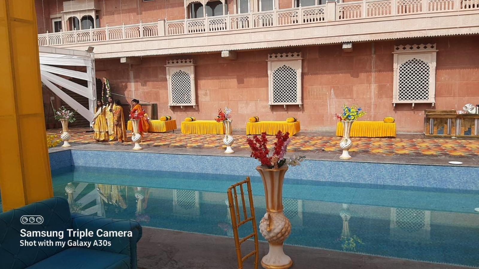 Hotel Rajwada Palace Орчха Экстерьер фото
